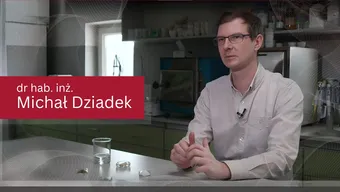 dr hab. inż. Michał Dziadek z Katedry Technologii Szkła i Powłok Amorficznych Wydziału Inżynierii Materiałowej i Ceramiki AGH
