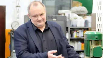 Międzynarodowa współpraca naukowa – dr inż. Radosław Mróz z AGH na czele badań nad innowacyjnymi cementami Międzynarodowa współpraca naukowa – dr inż. Radosław Mróz z AGH na czele badań nad innowacyjnymi cementami