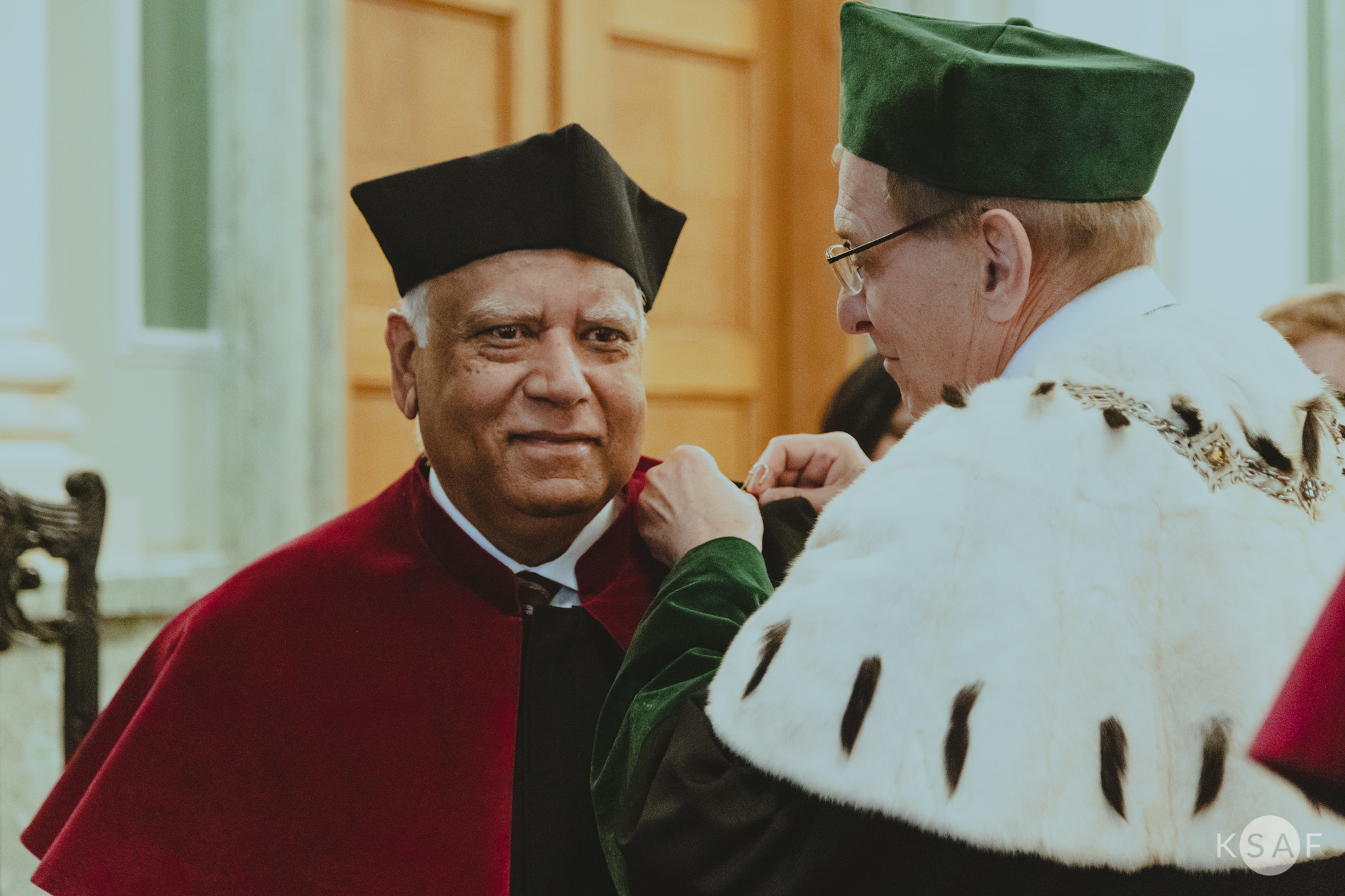 Read more about the article Relacja z uroczystości nadania tytułu doktora honoris causa AGH Panu dr. M. Singhowi